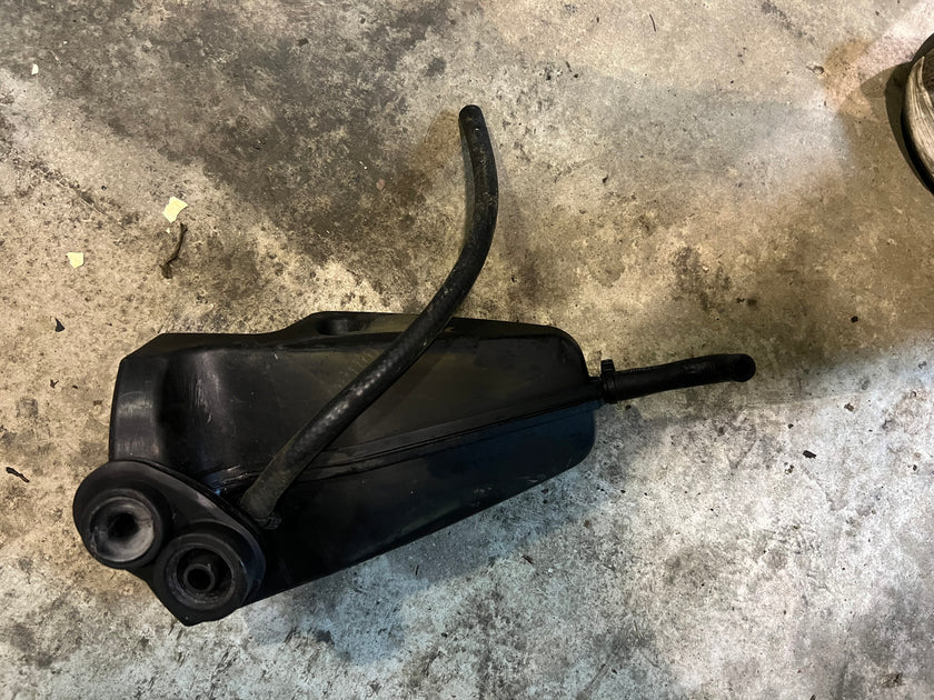 Evinrude Etec 25hp 2 stroke outboard muffler 5007443 | Strouds Marine