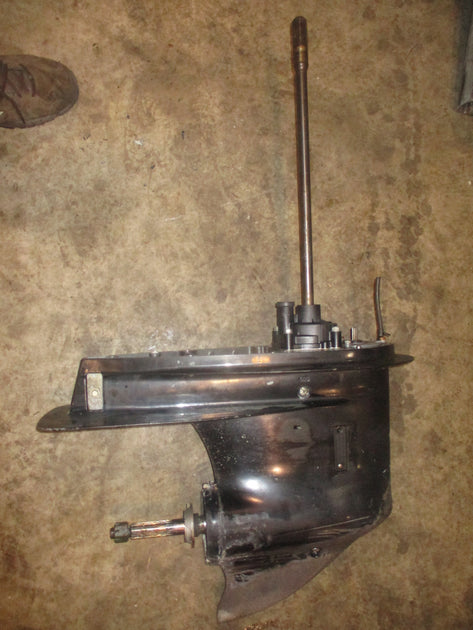 Suzuki DF140 140hp outboard 20" lower unit READ DESCRIPTION | Strouds Marine