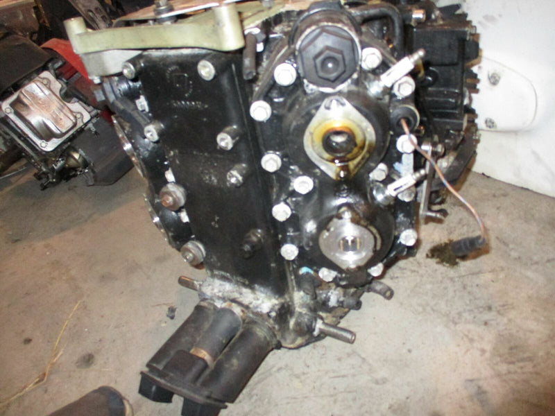 Evinrude Ficht 115hp outboard crankcase powerhead