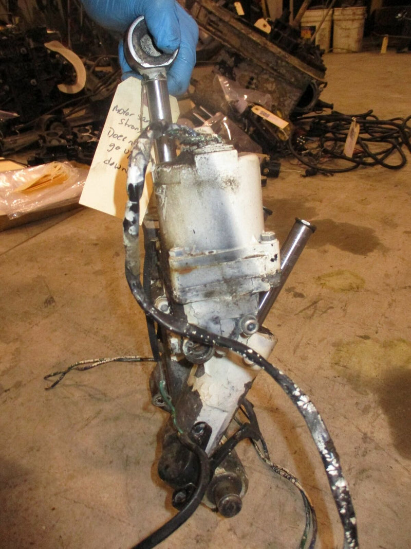 Evinrude Ficht 115hp outboard tilt trim unit (FOR PARTS)