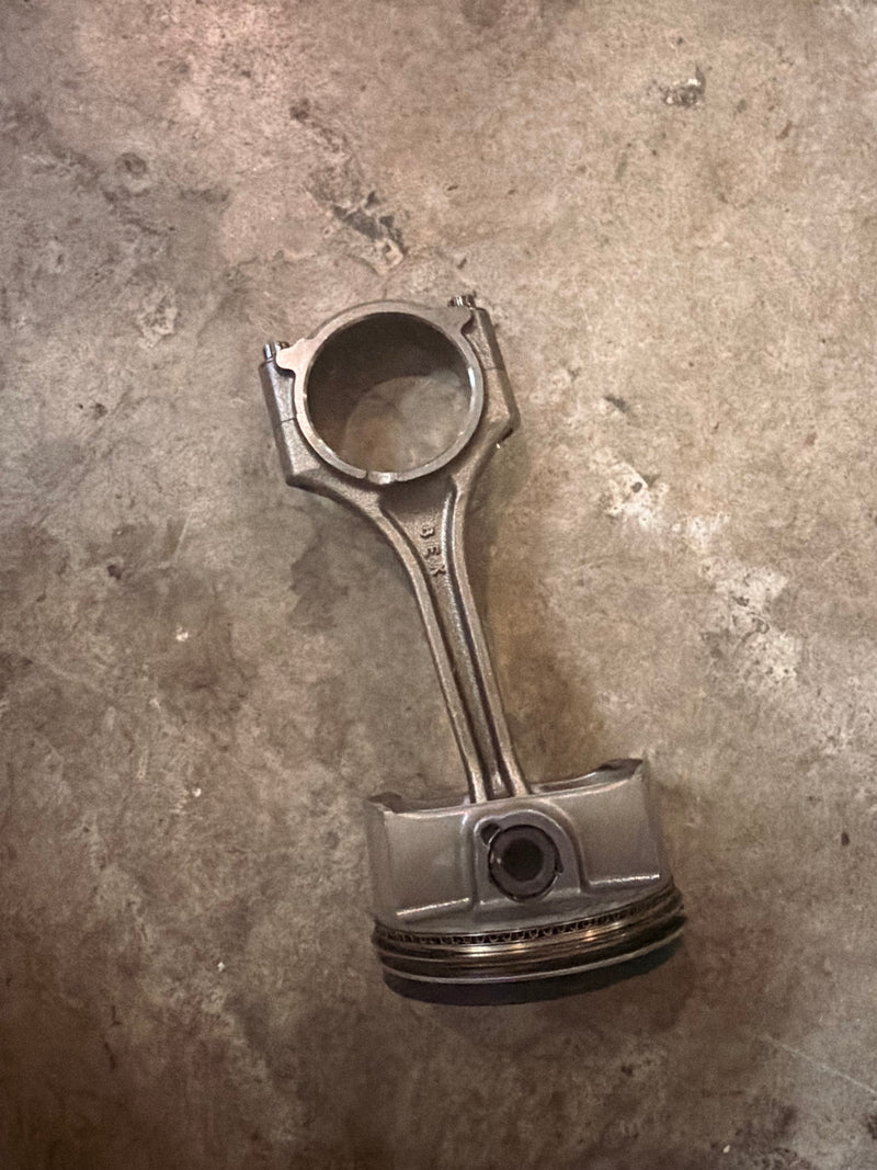 Yamaha 115hp 4 Stroke Outboard Piston and Rod (6EK-00)