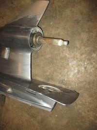 Load image into Gallery viewer, Yamaha 100hp 4 Stroke Outboard 20" Shaft Lower Unit
