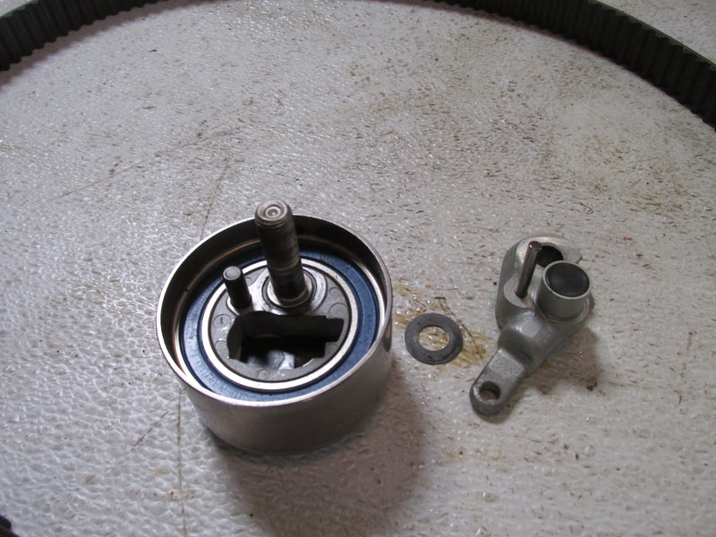 Yamaha 150hp 4 Stroke Outboard Belt Tensioner and Drive Belt (63P-11590-01-00)