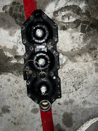 Load image into Gallery viewer, Johnson 150hp 2 stroke outboard cylinder head (337548) NO THERMOSTAT
