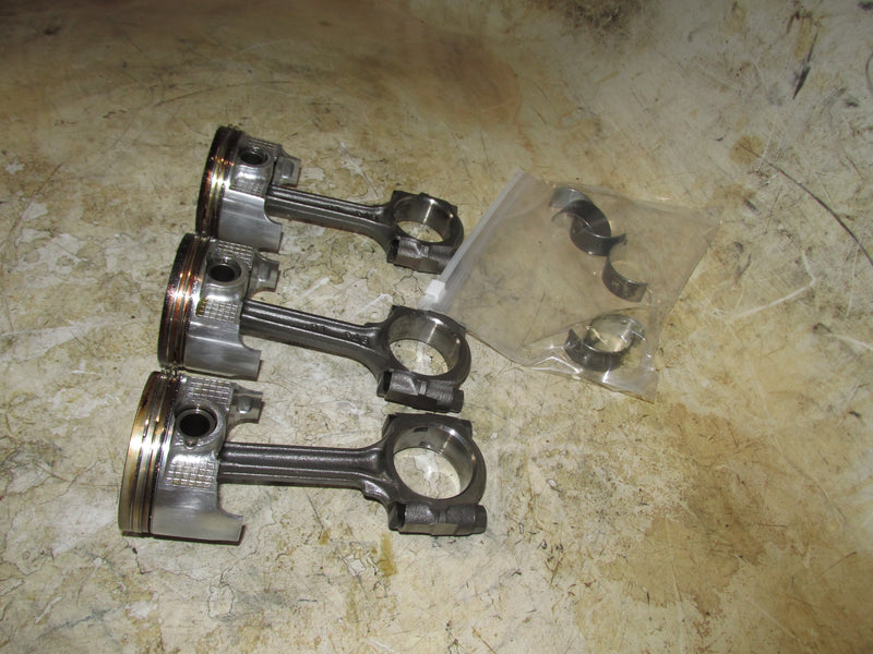 Suzuki DF50 50hp 4 Stroke Outboard Piston and rod set of 3 (12111-87J04)