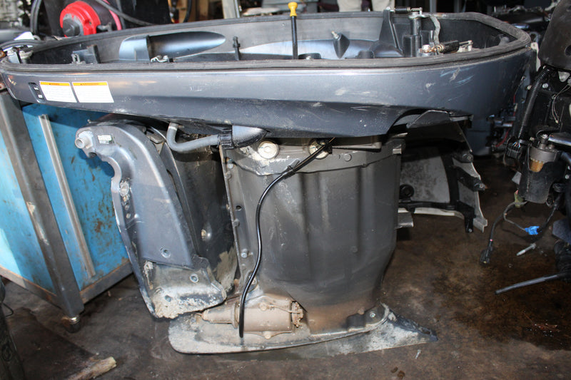 Yamaha 300hp 4 Stroke Outboard 25" Midsection