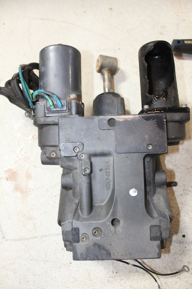 Yamaha 350hp 4 Stroke Outboard Tilt Trim Unit