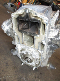 Load image into Gallery viewer, Johnson 120hp 2 stroke outboard crankcase powerhead
