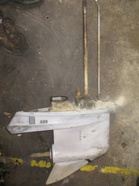 Load image into Gallery viewer, Evinrude 88hp 2 stroke outboard 20" shaft lower unit
