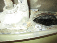 Load image into Gallery viewer, Evinrude 70hp 2 stroke outboard 20&quot; Lower Unit
