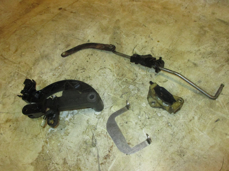 Mercury 60hp 4 Stroke outboard Throttle Bracket (882682-2)