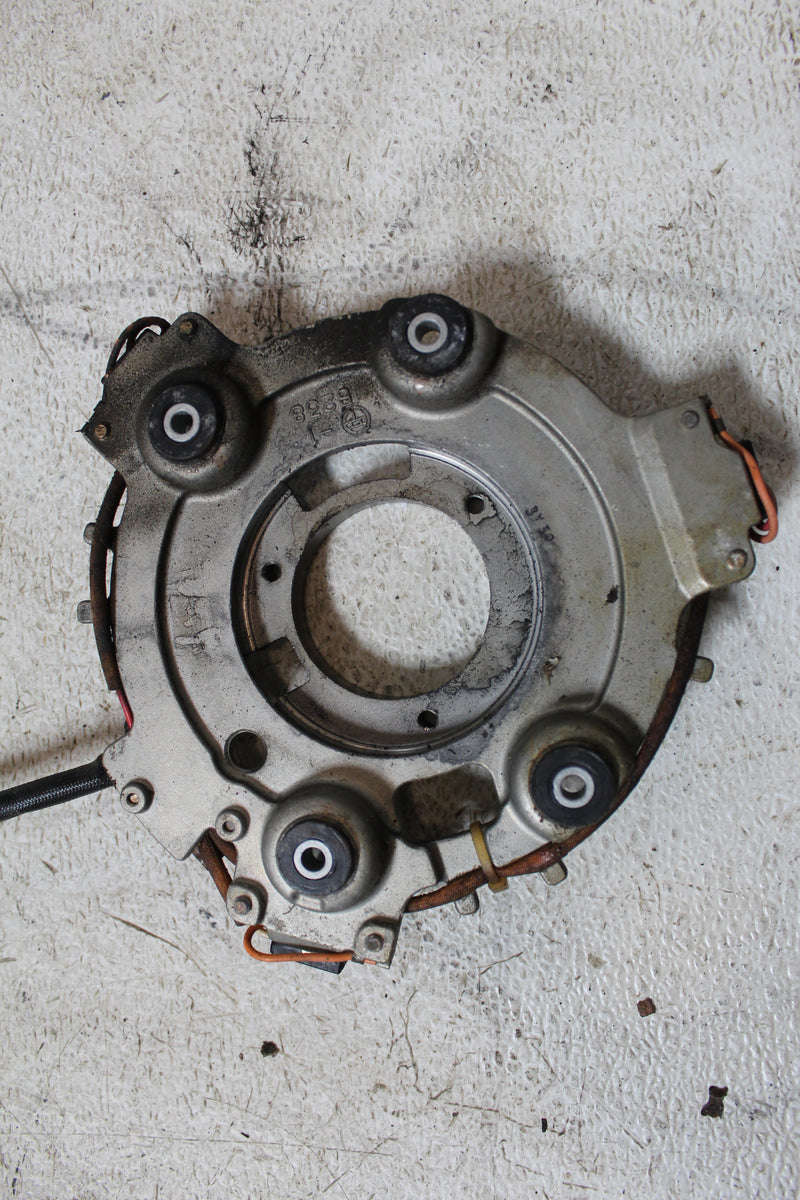 Suzuki DT200 200hp Outboard Flywheel/Stator/Timer Base (32102-92E00)