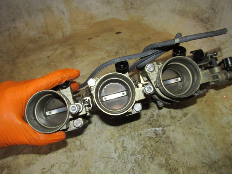 Yamaha 3.3L 225hp 4 Stroke Outboard Port Intake Manifold w/ Control Unit