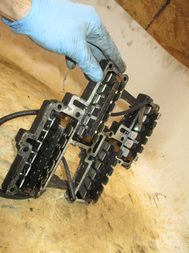 Johnson 120hp 2 stroke outboard intake manifold with reeds (347256)