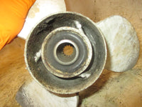 Load image into Gallery viewer, Evinrude 70hp 2 stroke outboard Aluminum Propeller 13 1/4 X 17
