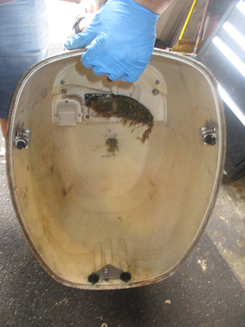 Johnson/ Suzuki 140hp 4 stroke outboard top cowling