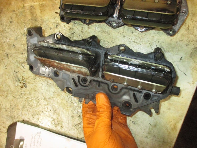 Evinrude Ficht 115hp 2 stroke outboard Intake Manifold Set (346461/346460)