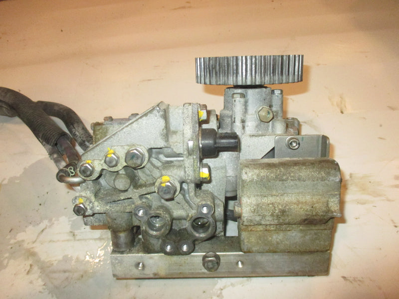 Yamaha 200hp HPDI 2 Stroke Outboard Fuel Injection Pump (68F-13910-00)