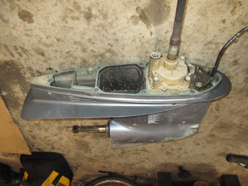 Yamaha 115hp 4 stroke outboard 25" lower unit
