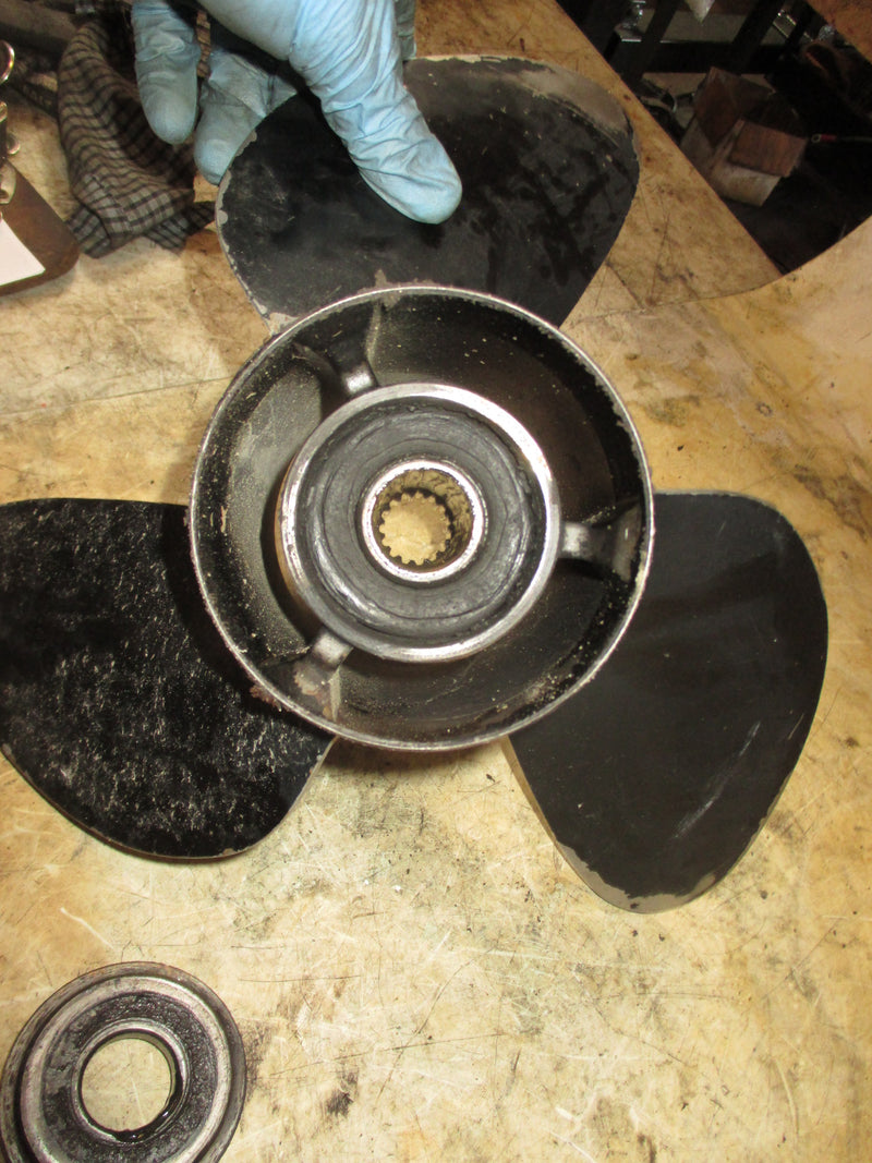 Johnson 200hp 2 stroke ocean runner outboard SST stainless steel propellor