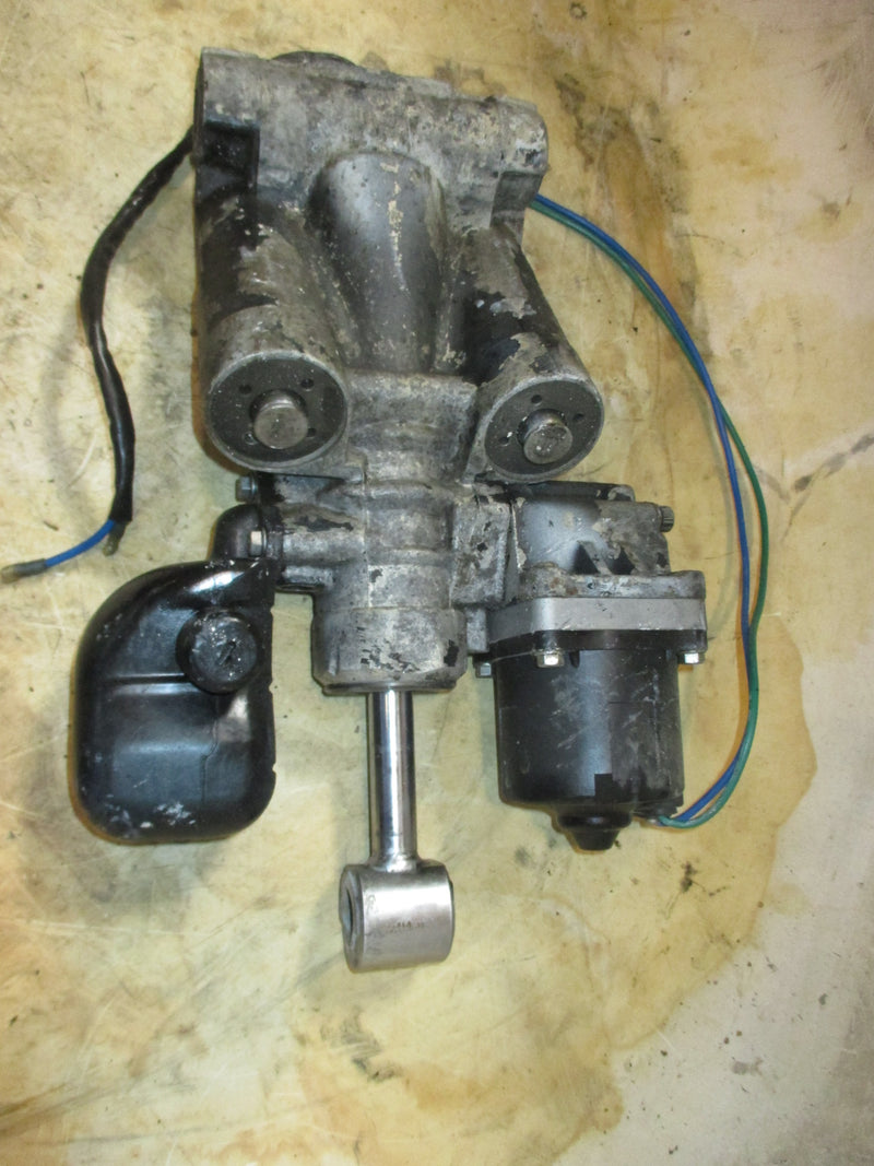 Johnson 200hp 2 stroke ocean runner outboard tilt trim unit (PARTS)