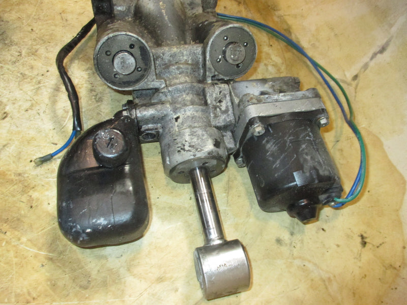 Johnson 200hp 2 stroke ocean runner outboard tilt trim unit (PARTS)