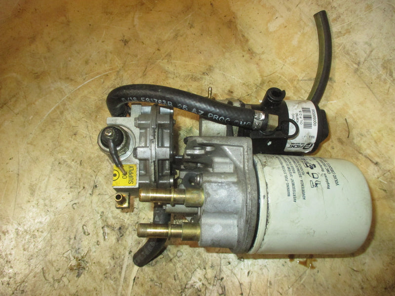 Evinrude Ficht 115hp 2 stroke outboard Oil Injector and Distribution (439780)
