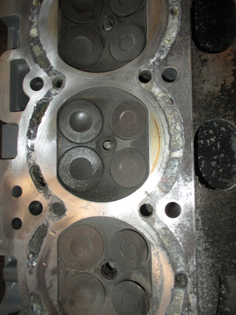 Suzuki DF115 115hp outboard cylinder head