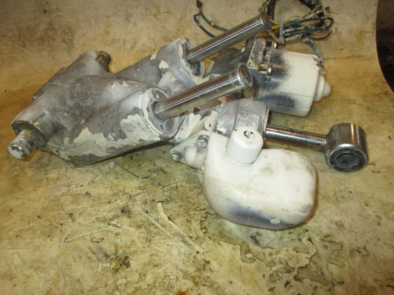 Evinrude Ficht 115hp 2 stroke outboard Tilt Trim Unit