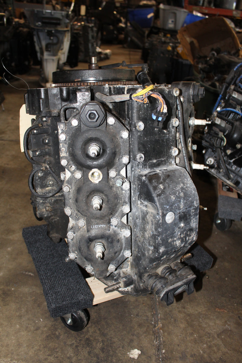 Johnson 175hp Ocean Runner 2 Stroke Outboard Crankcase Powerhead