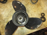 Load image into Gallery viewer, Evinrude Ficht 115hp 2 stroke outboard Steel Propeller 15X17 (391290)
