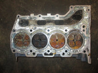 Load image into Gallery viewer, Suzuki DF90A outboard cylinder head
