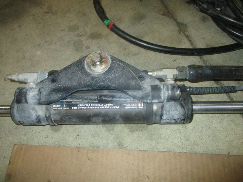 Seastar outboard Optimus EC5310 Hydraulic steering Cylinder