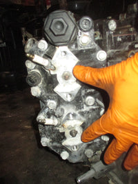 Load image into Gallery viewer, Evinrude Etec 115hp 2 Stroke Outboard Crankcase Powerhead
