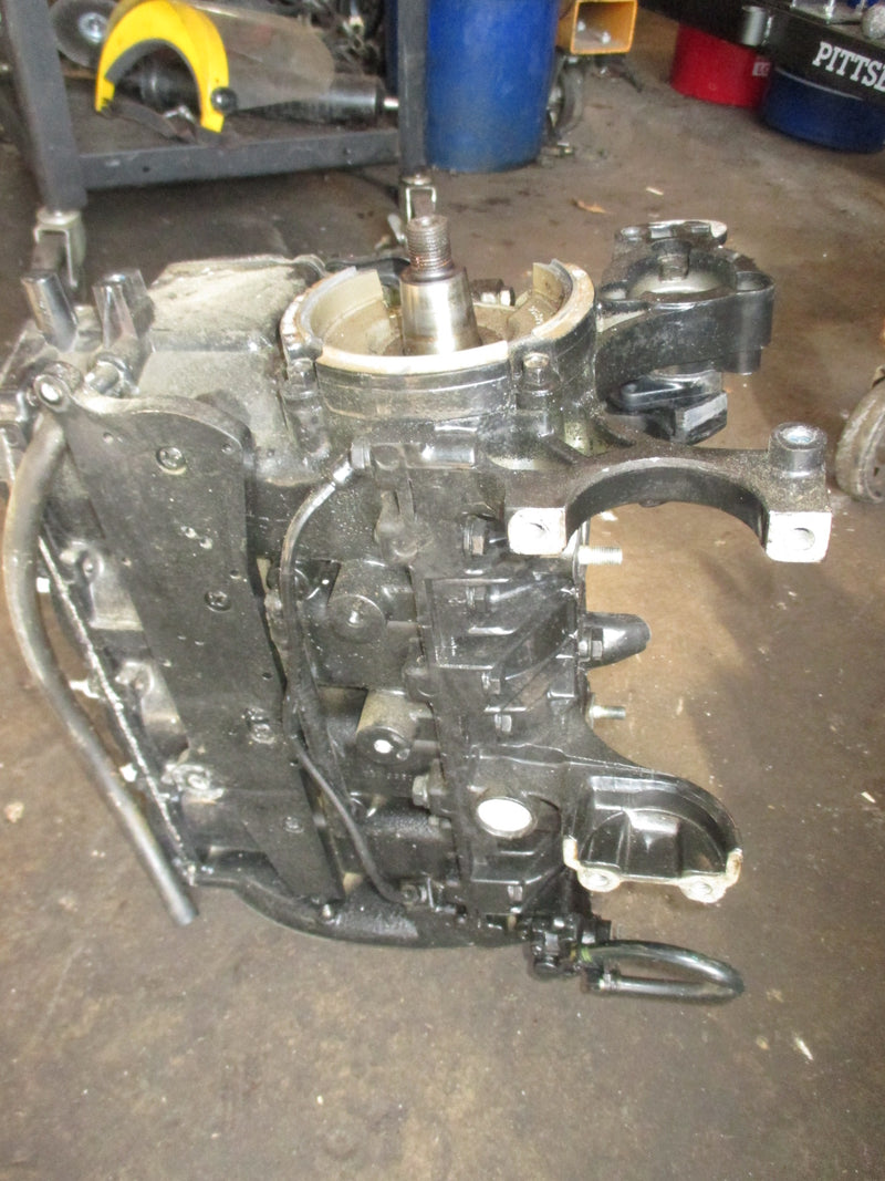 Mariner 40hp magnum 2 stroke outboard crankcase powerhead