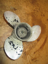 Load image into Gallery viewer, Mercury 40-50hp 2 stroke outboard aluminum propeller  13 pitch
