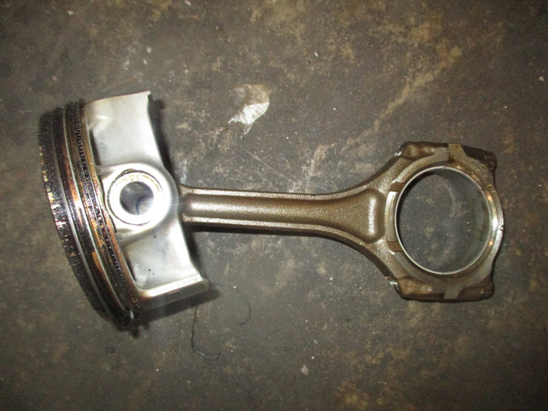 Suzuki DF300B outboard piston and rod 12121-98L10-0B0 and 12111