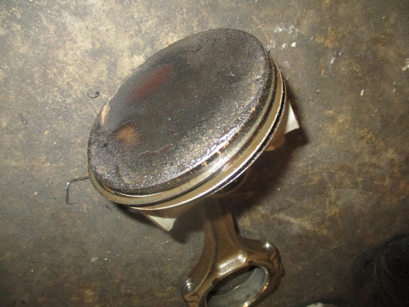 Suzuki DF300B outboard piston and rod 12121-98L10-0B0 and 12111