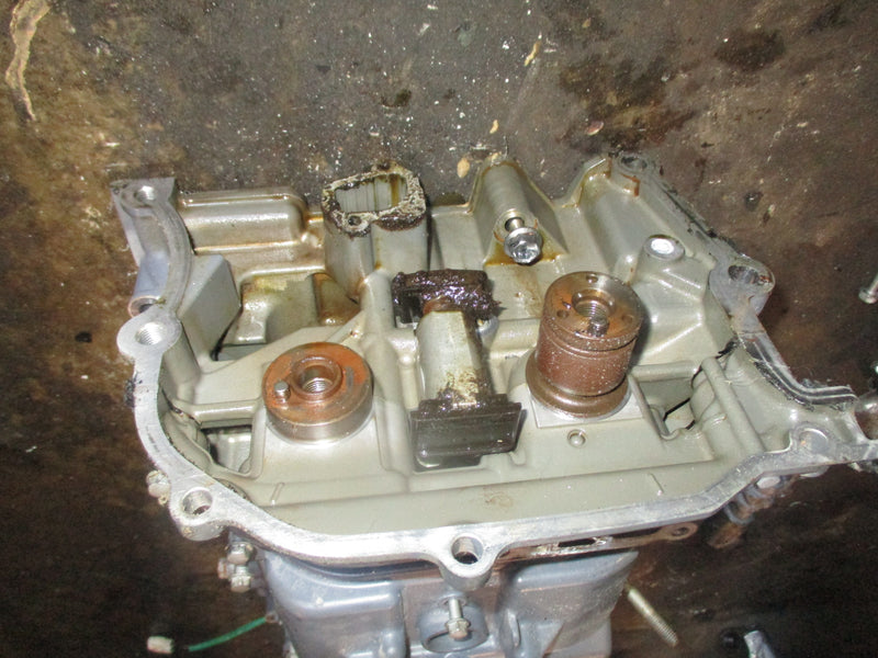 Suzuki DF300B outboard starboard cylinder head