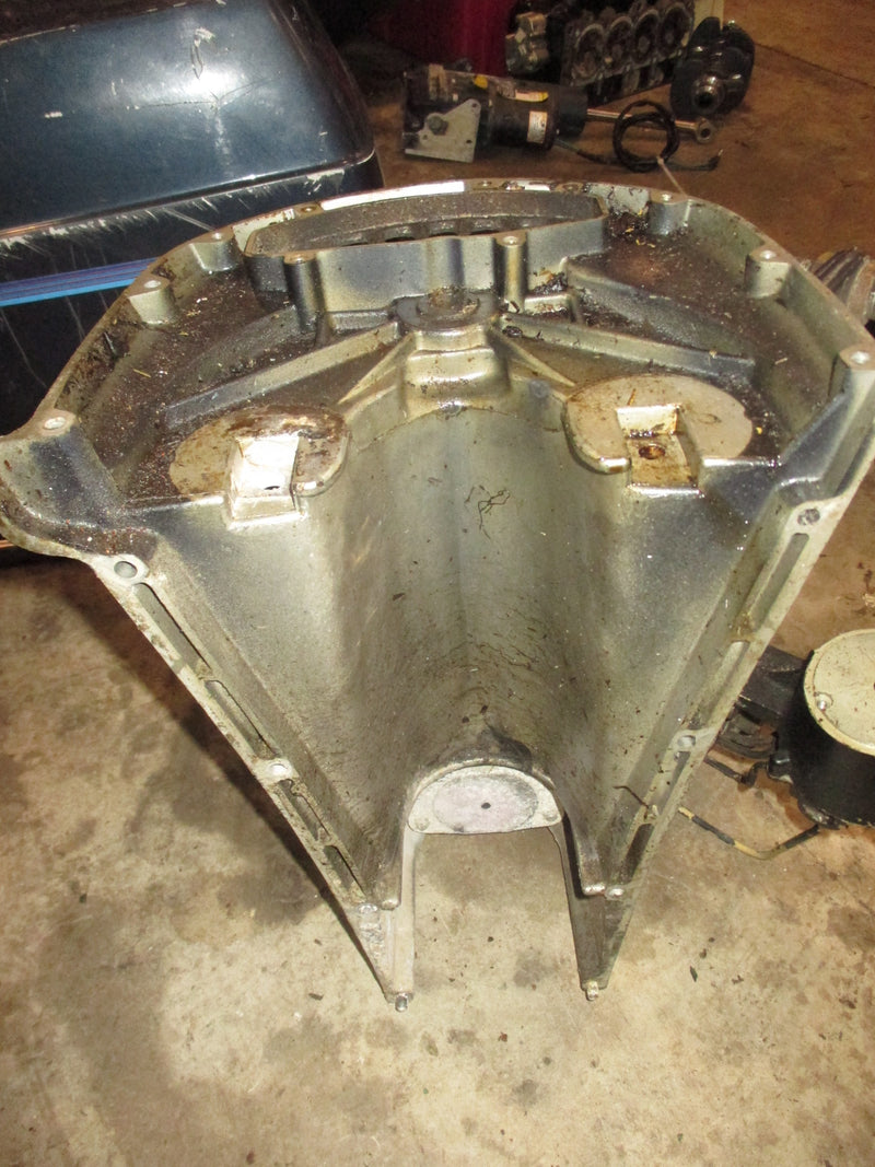 Force 85hp 2 Stroke outboard Swivel Bracket and Hydraulic Trim System