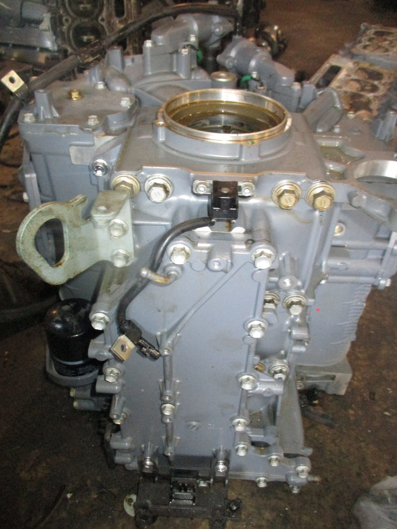Suzuki DF300B outboard crankcase block