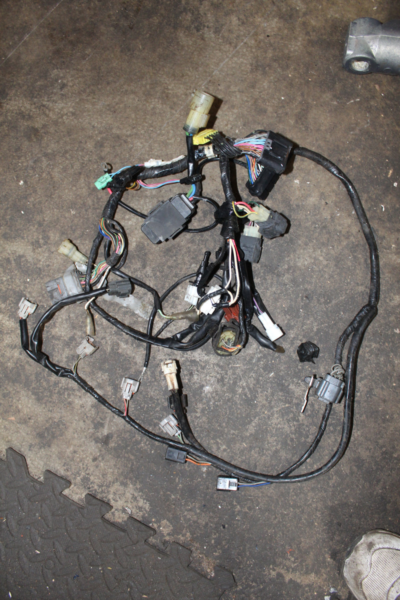 Suzuki DF140 140hp Outboard Engine Wiring Harness (Grey Plug) (36610-90J50)