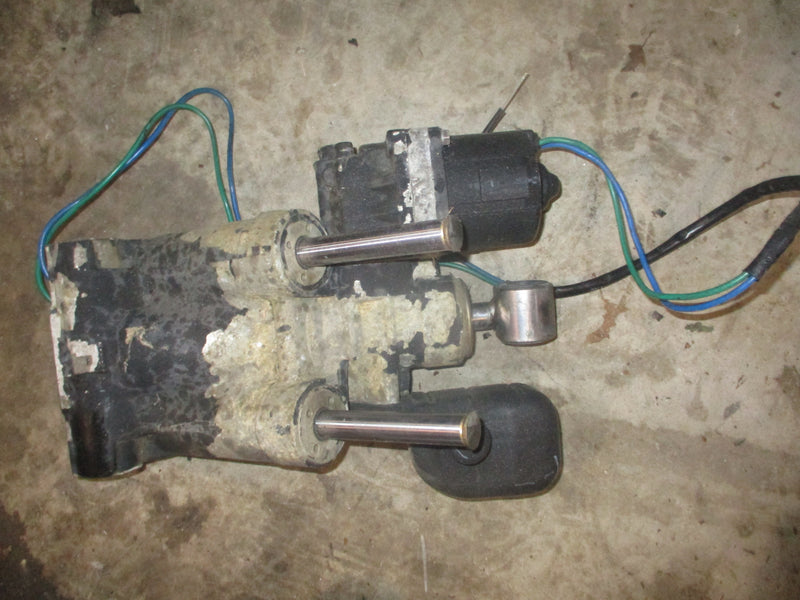 Johnson 90hp 2 stroke outboard tilt trim unit