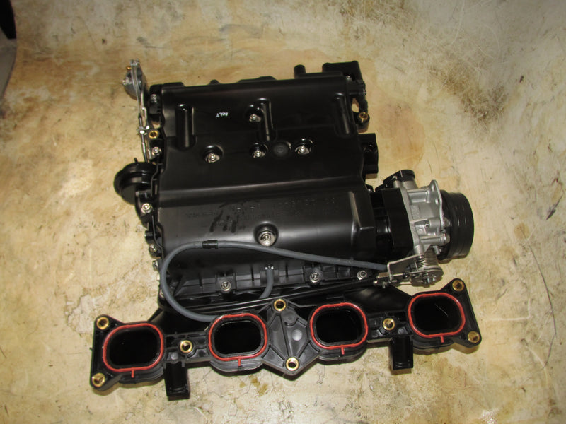 Suzuki DF200A 200hp 4 Stroke Outboard Intake Manifold/Throttle body