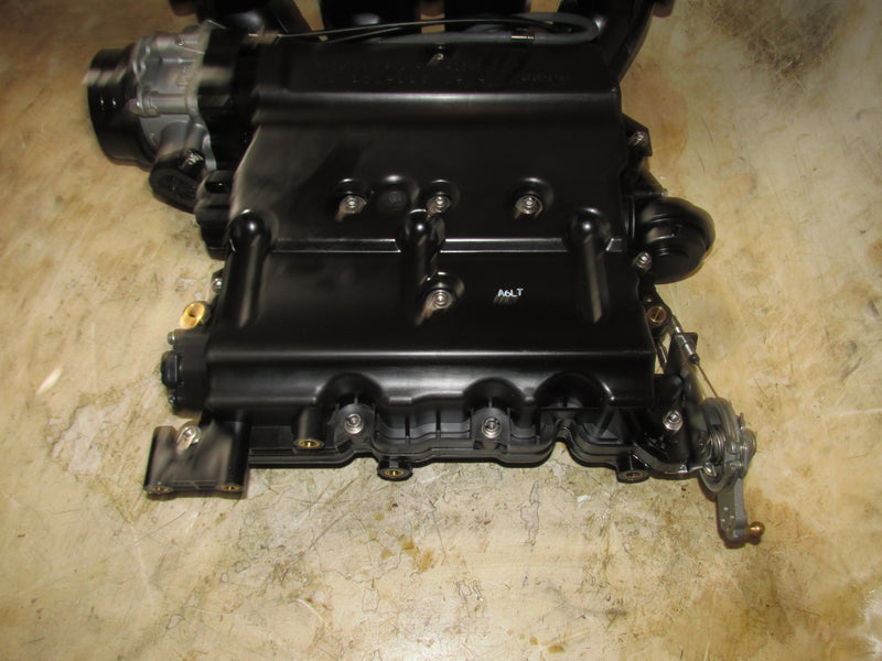 Suzuki DF200A 200hp 4 Stroke Outboard Intake Manifold/Throttle body