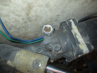 Load image into Gallery viewer, Johnson 90hp 2 stroke outboard tilt trim unit
