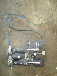 Load image into Gallery viewer, Evinrude 225hp Ficht outboard tilt trim unit
