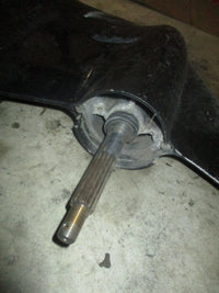 Load image into Gallery viewer, Yamaha 225-250hp 2 stroke outboard 30" SEI aftermarket lower unit PARTS ONLY
