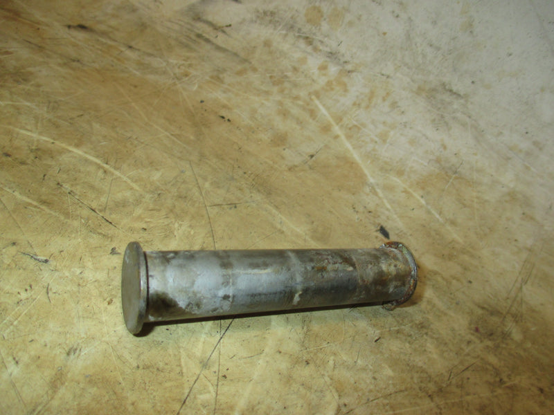 Yamaha 225hp OX66 2 stroke outboard upper trim pin 6ES-43126-02-00