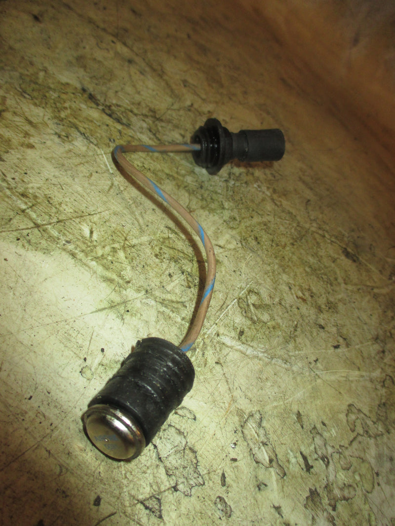 Johnson 90hp 60 degree 2 stroke outboard Cylinder Temp Sensor